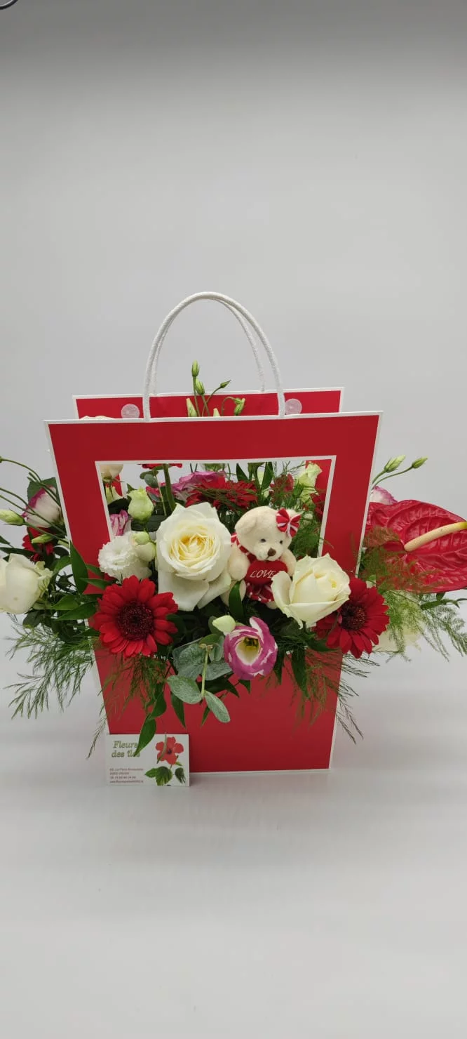 Sac fleuri, par Fleurs des îles, fleuriste à Grigny