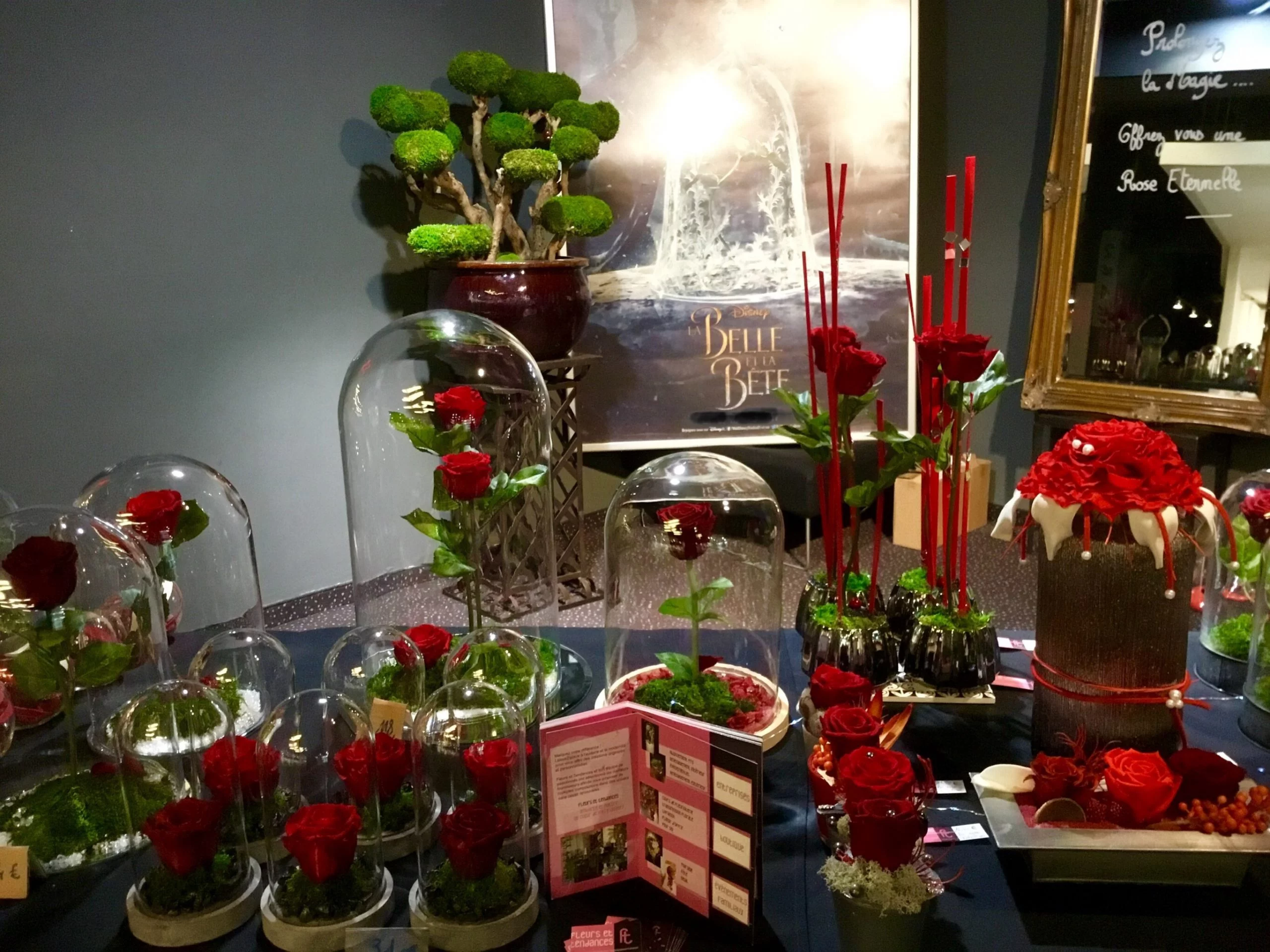 Rose éternelle sous cloche, par Fleurs et Tendances, fleuriste à Vandœuvre-lès-Nancy