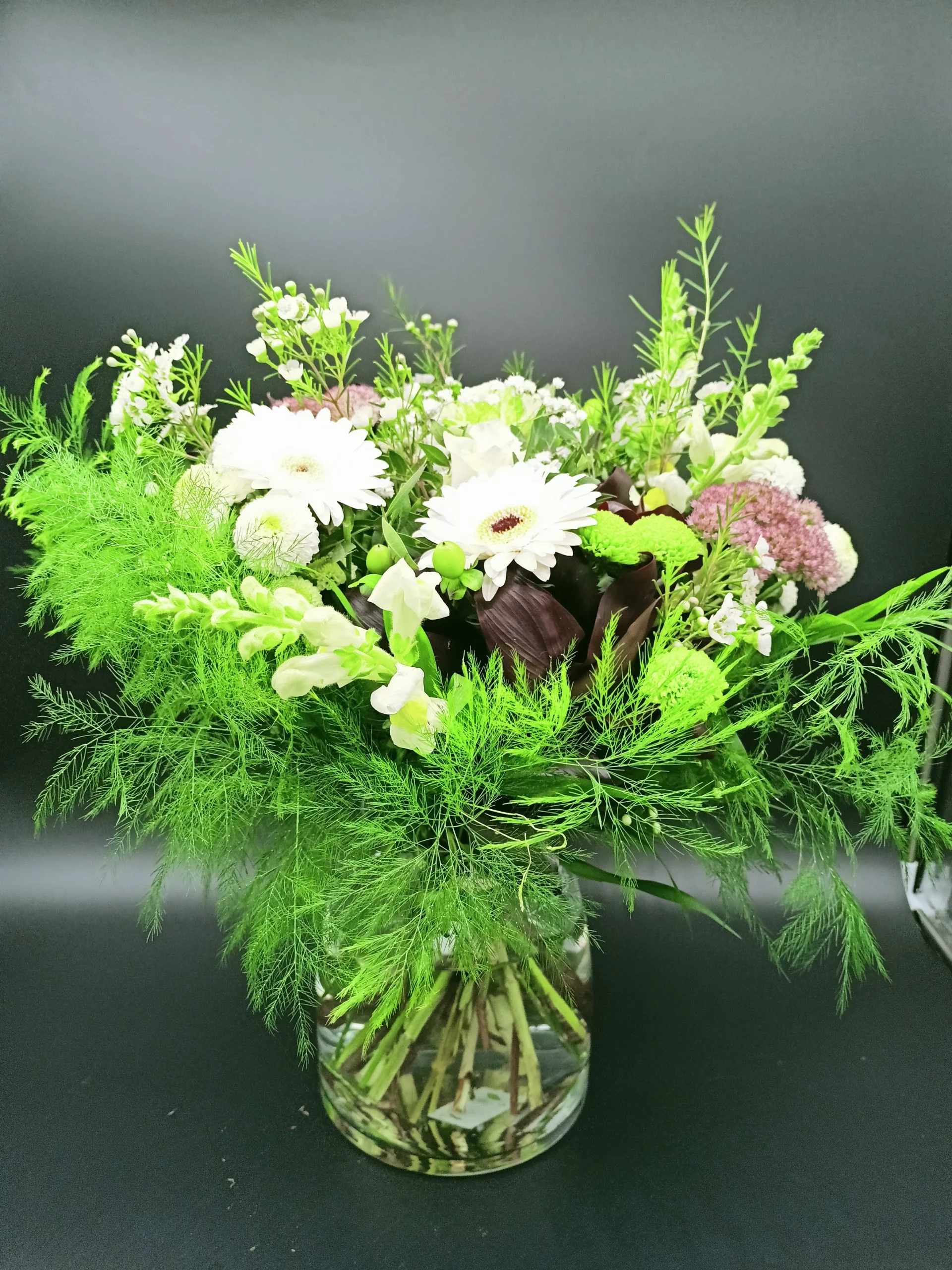 Pureté, par Fleurs des îles, fleuriste à Grigny