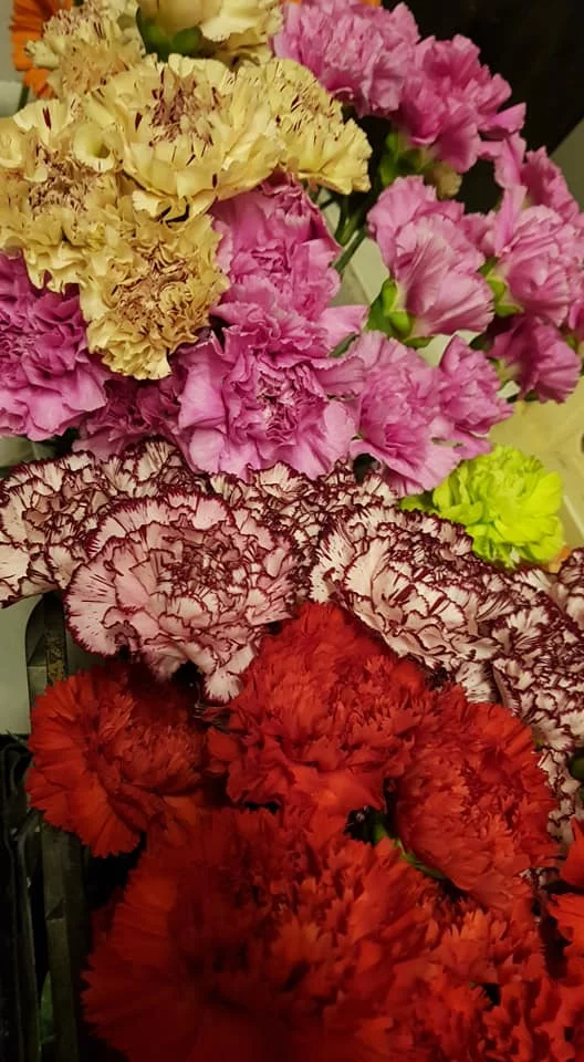 Livraison de fleurs Miramas et proximité, par Aromessence, artisan fleuriste