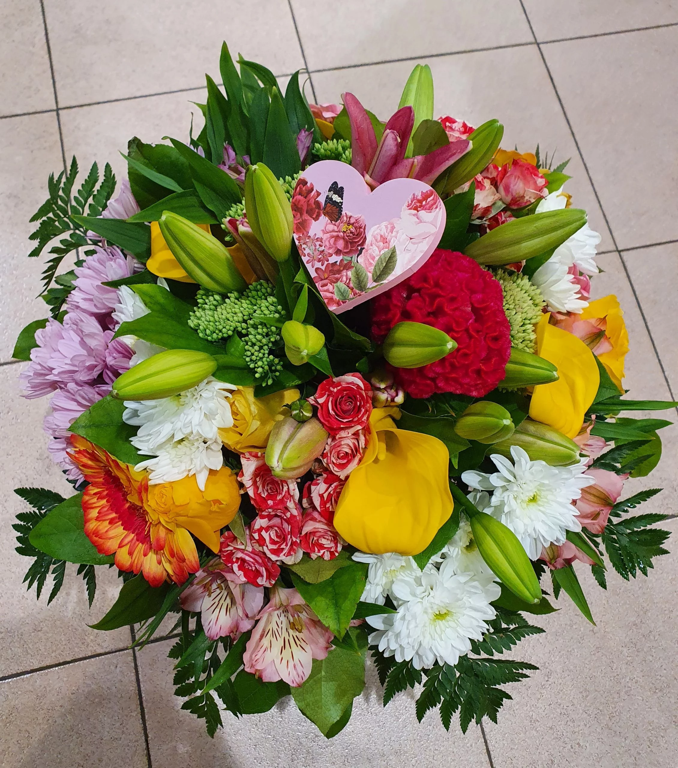 bouquet rond, par Bossez Fleurs, fleuriste à Béziers