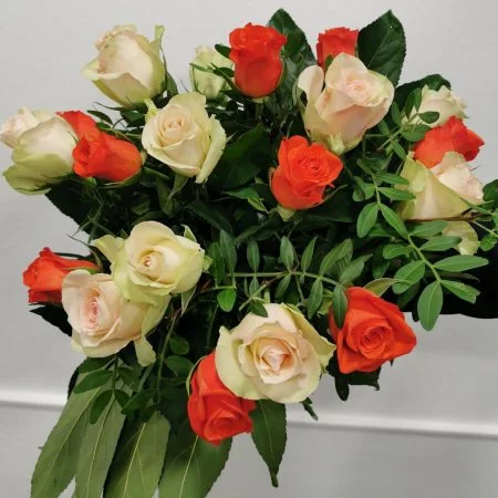 Bouquet De Roses "Petit Bouton" À L'Unité, par Alain Fleurs, fleuriste à Castillon-la-Bataille