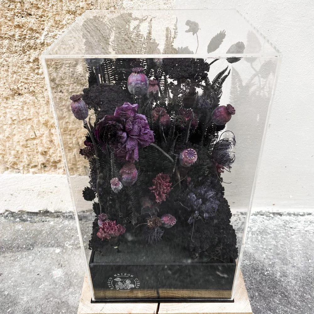 Cube de fleurs séchées, par Studio Maison Ciero, fleuriste à Paris