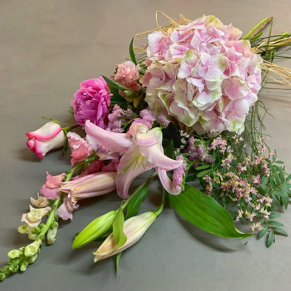 Le bouquet du moment rose, par Multiflor, fleuriste à Brive-la-Gaillarde