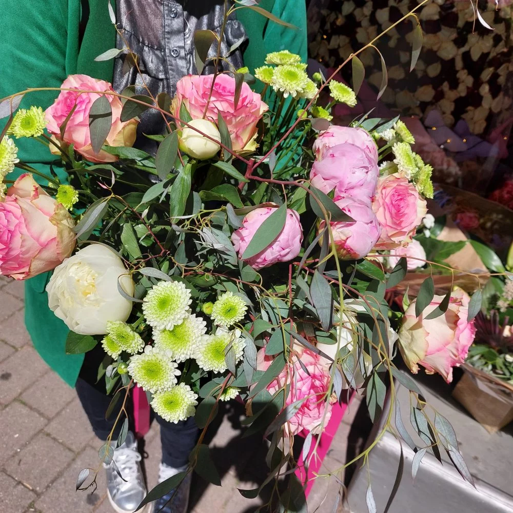 Bouquet Fête des Mères, par Instant végétal, fleuriste à Saint-Malo