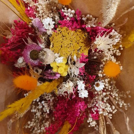 bouquet coloré de fleurs séchées, par Bossez Fleurs, fleuriste à Béziers