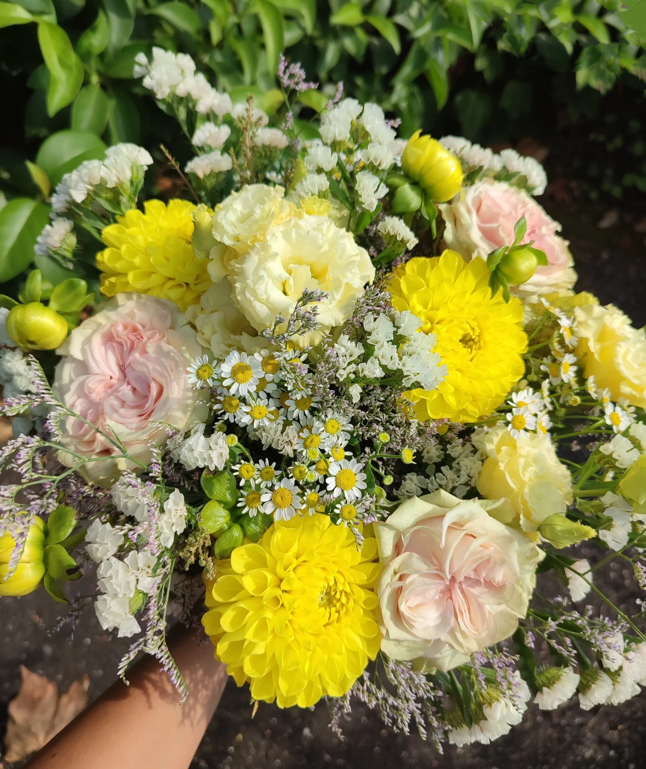 Bouquet Naissance, par Fleuriste Guille, fleuriste à Sainte-Bazeille