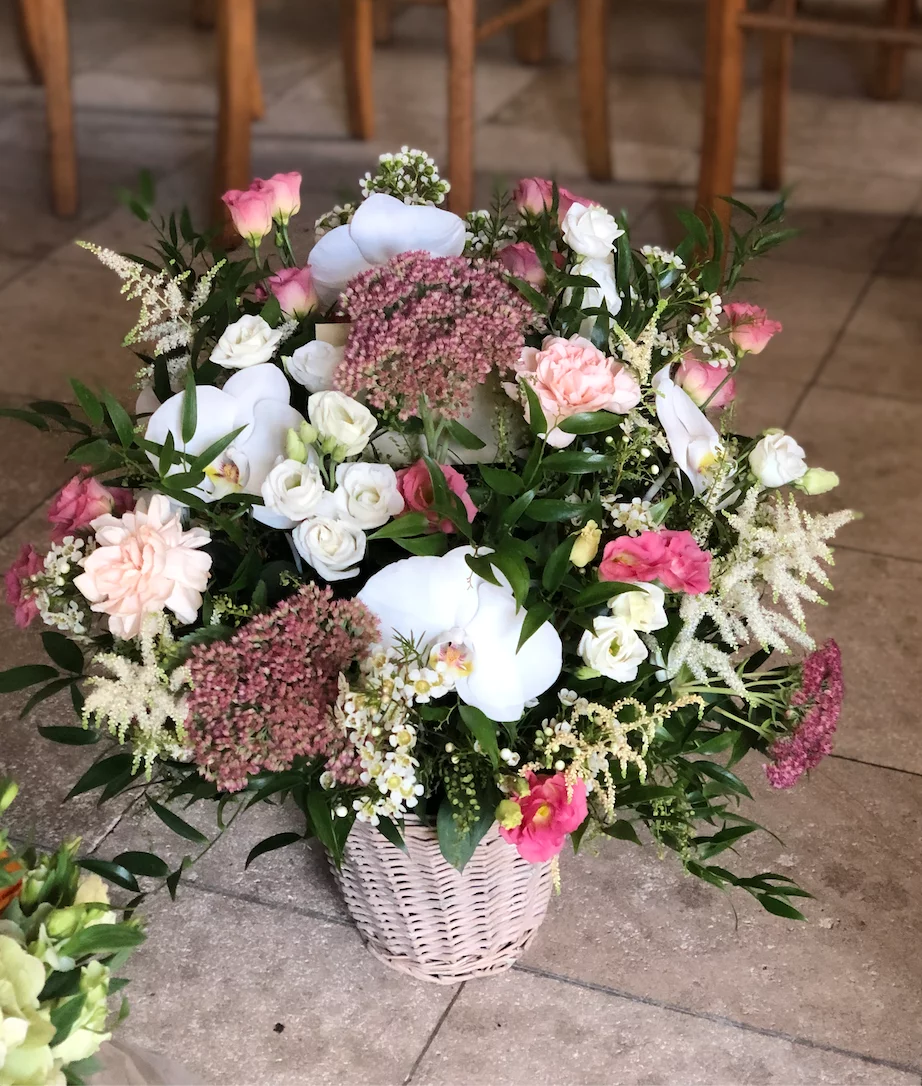 Panier fleuri, par Rose Et Chardon, fleuriste à Meudon