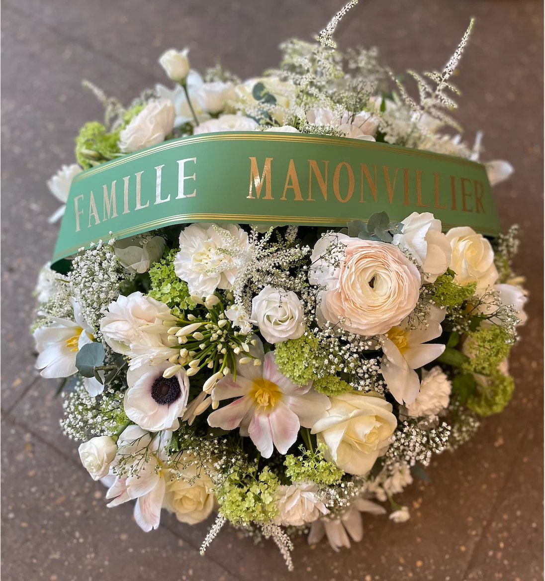 Coussin fleuri, par Rose Et Chardon, fleuriste à Meudon