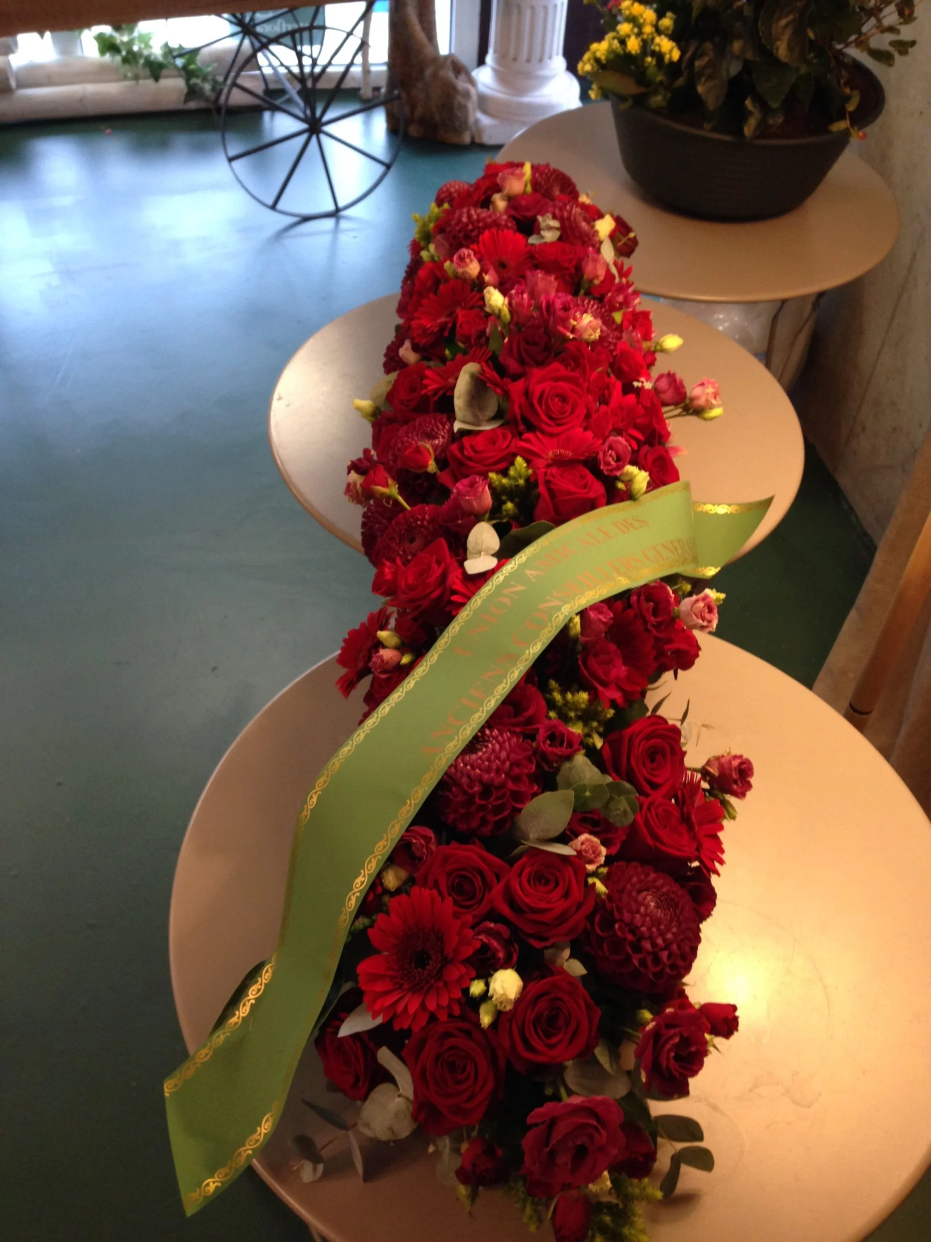 Dessus de cercueil, par La fleuriste, fleuriste à Bordeaux