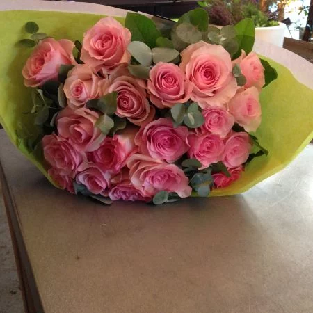 Bouquet nuance de rose, par La fleuriste, fleuriste à Bordeaux