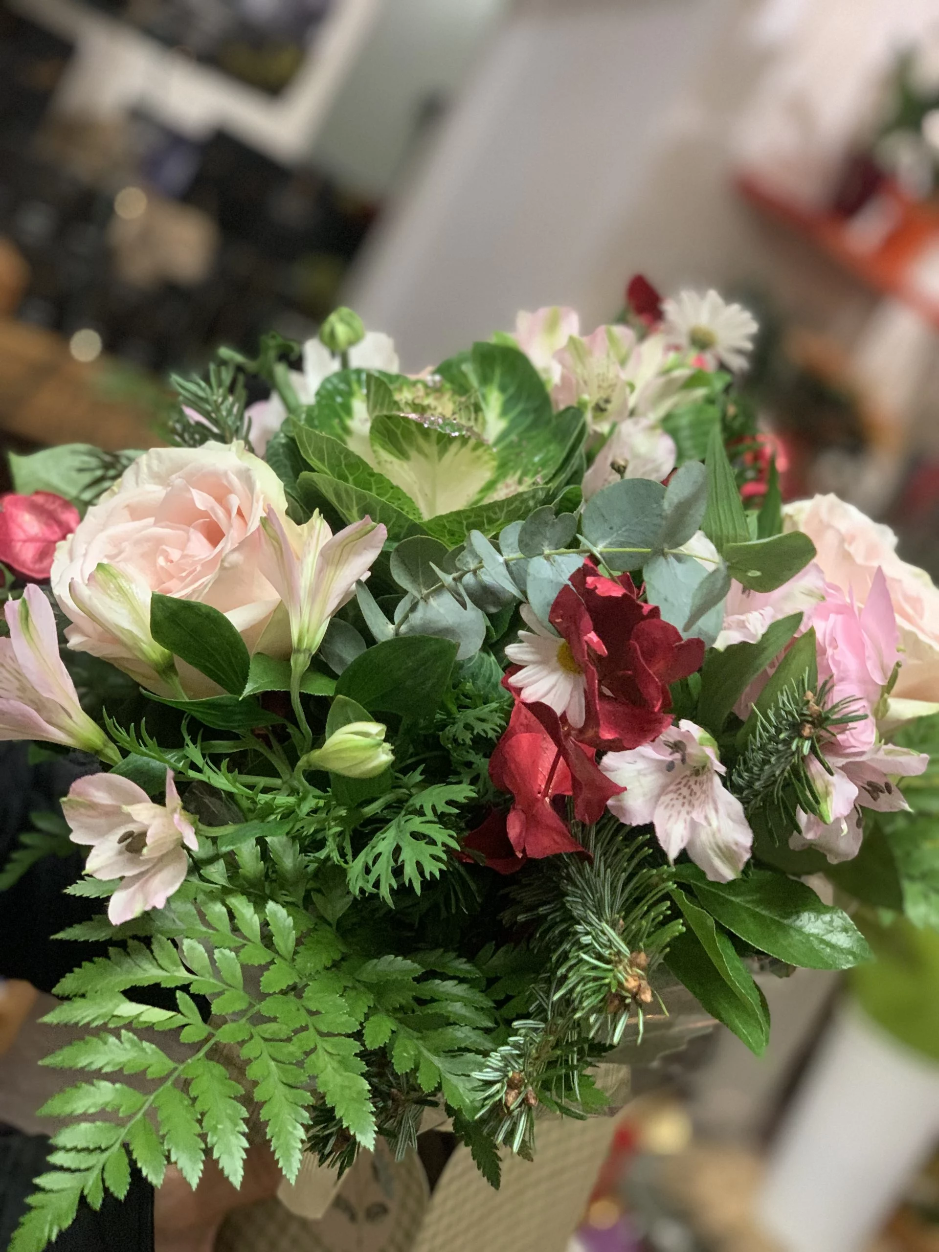 bouquet rond bulle d&rsquo;eau, par Au Dipladenia, fleuriste à Lille