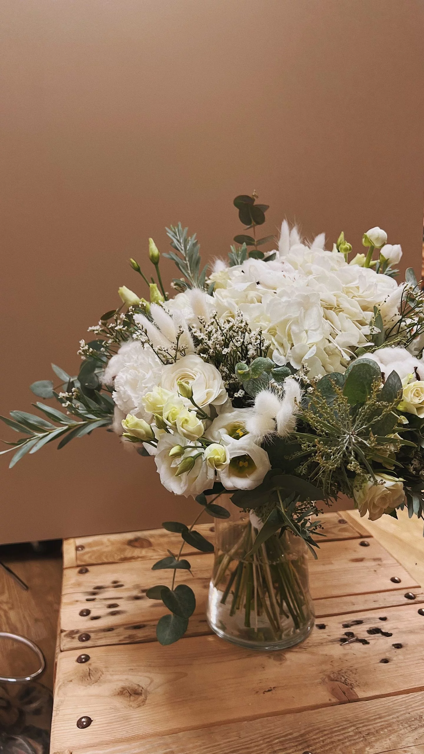 Bouquet blanc, par Langage Des Fleurs, fleuriste à Bastia