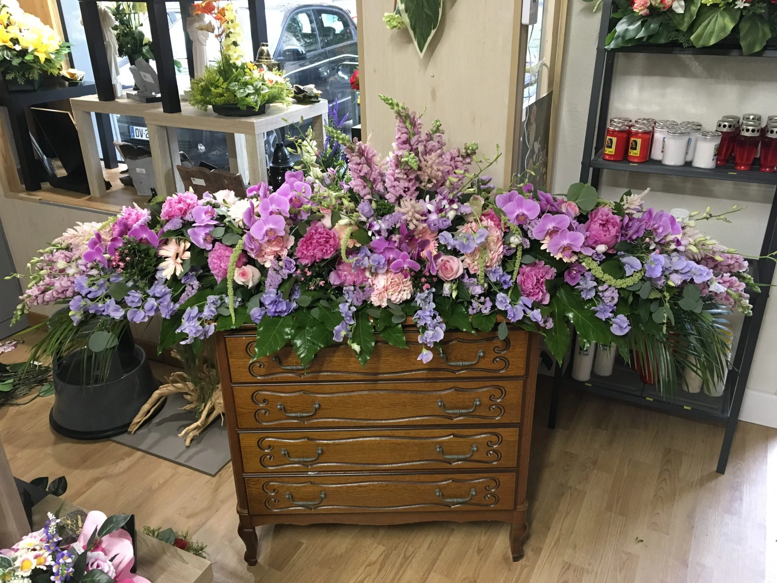 Raquette deuil, par Langage Des Fleurs, fleuriste à Bastia