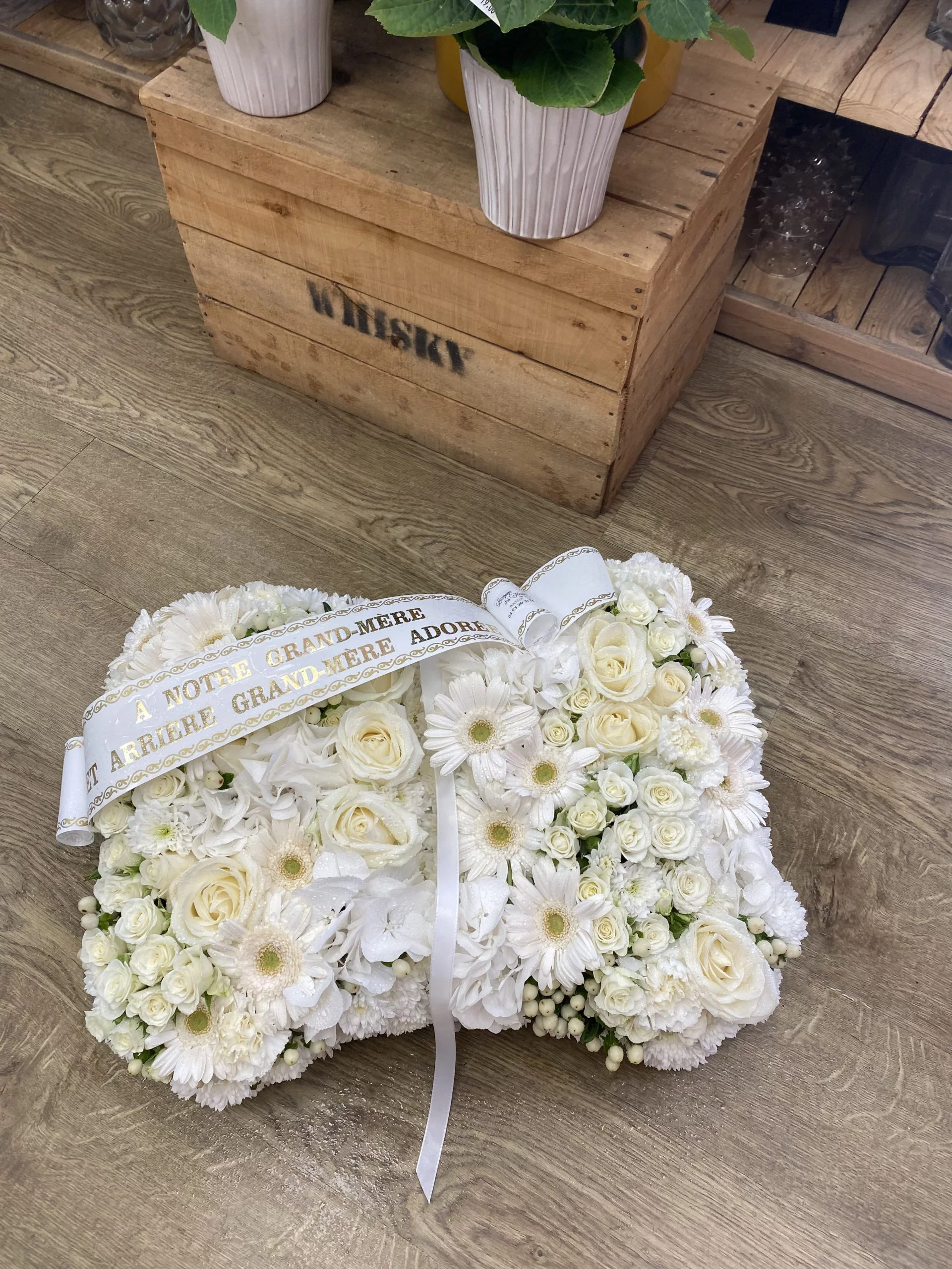 Livre Deuil, par Langage Des Fleurs, fleuriste à Bastia
