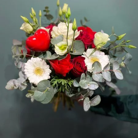 Bouquet Saint valentin, par Art Végétal, fleuriste à Corbas