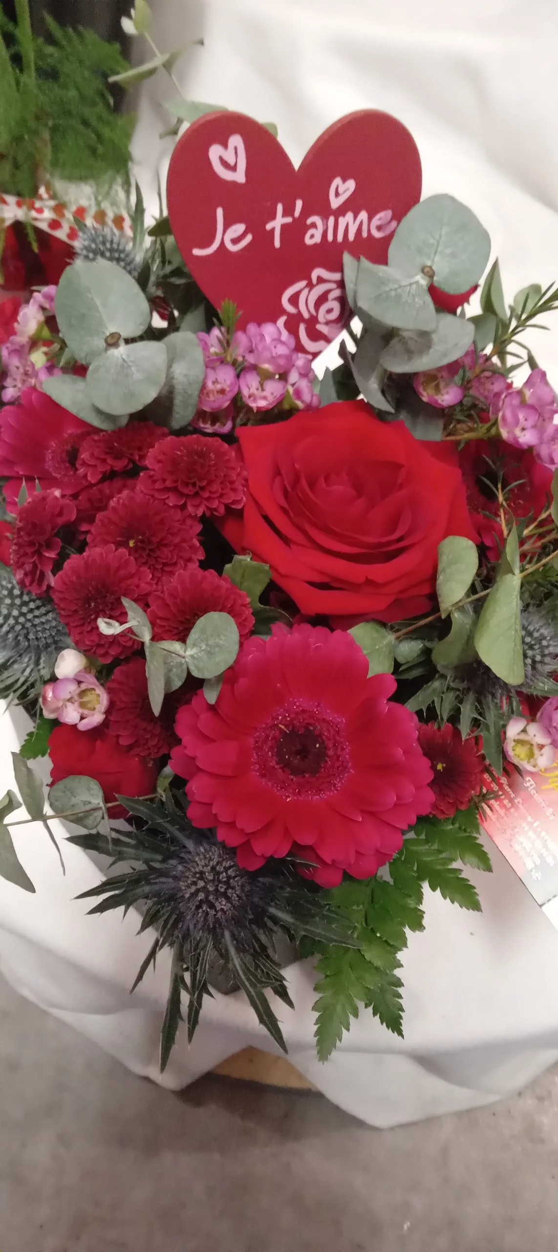 Composition coeur, par Au Dipladenia, fleuriste à Lille