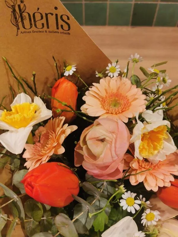 Bouquet Fête des Grands-Mères, par Iberis Annecy, fleuriste à Annecy