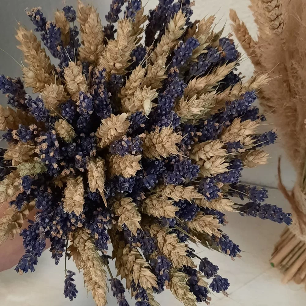 bouquet de blé et lavande séchées, par A l'Aube des fleurs, fleuriste à Troyes