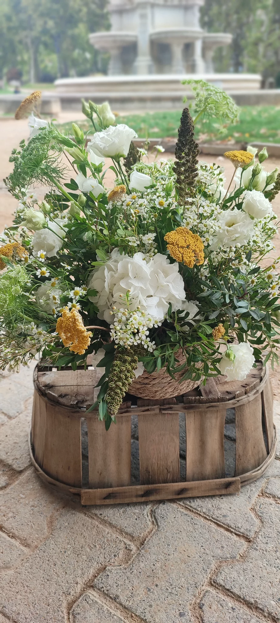Corbeille Adieu, par O'kiosque Lyon, fleuriste à Lyon