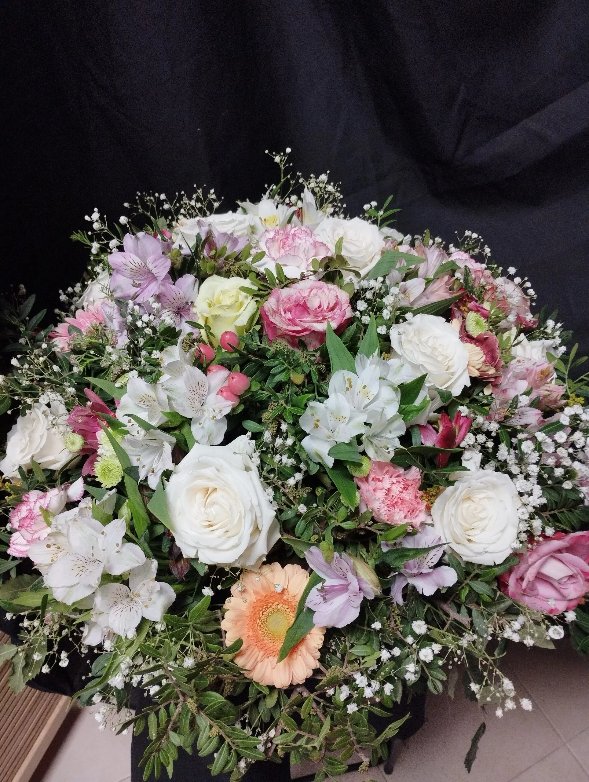 Hommage tendre, par La Palette Des Couleurs, fleuriste à Portiragnes