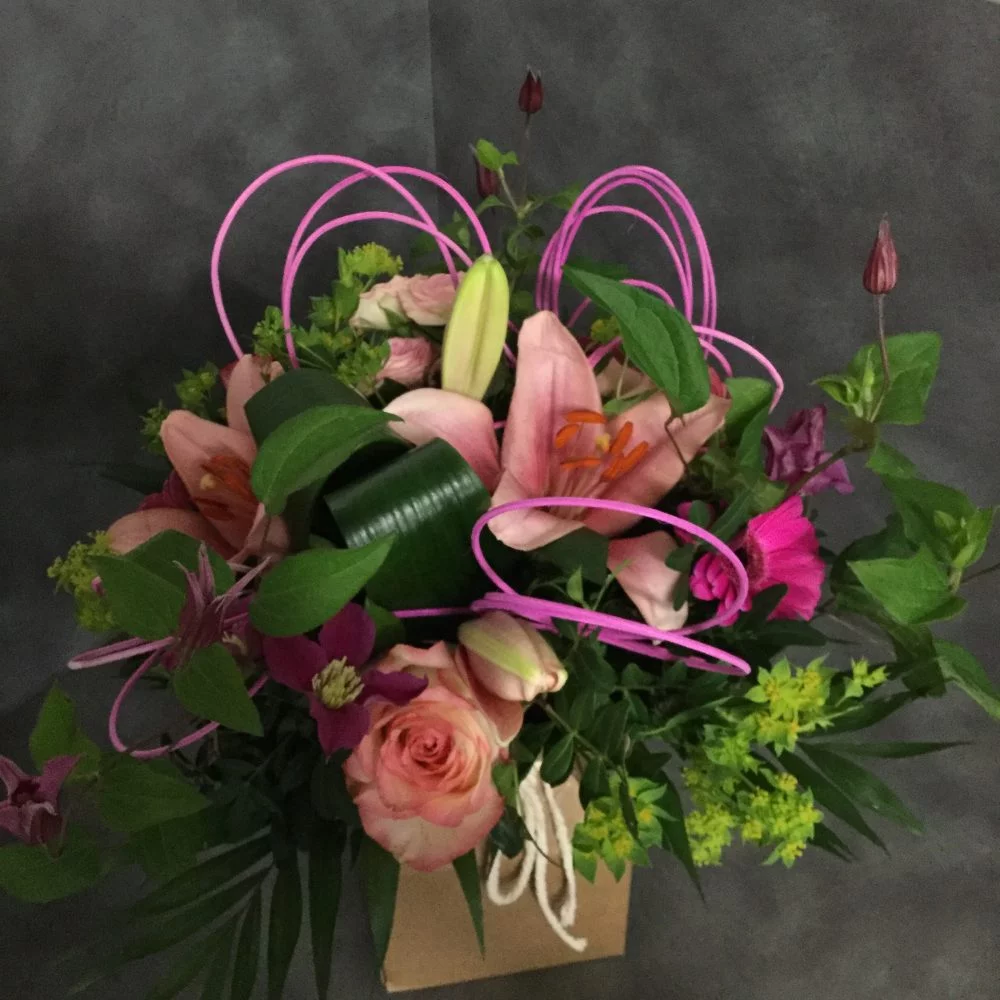 La vie en rose, par Fleurs de France Arbois, fleuriste à Arbois