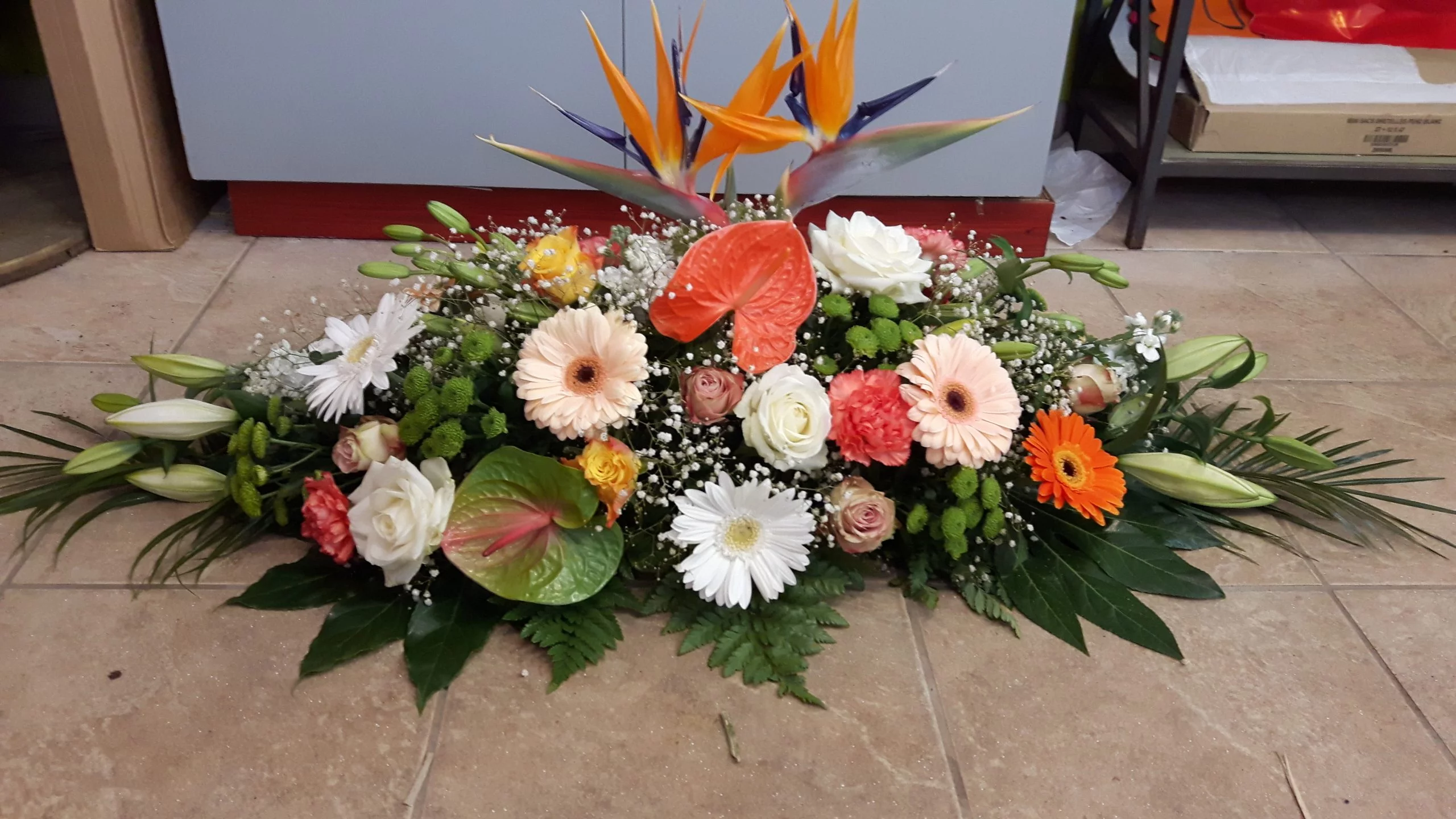 gerbe allongé, par Mon Instant Fleuri, fleuriste à Loireauxence