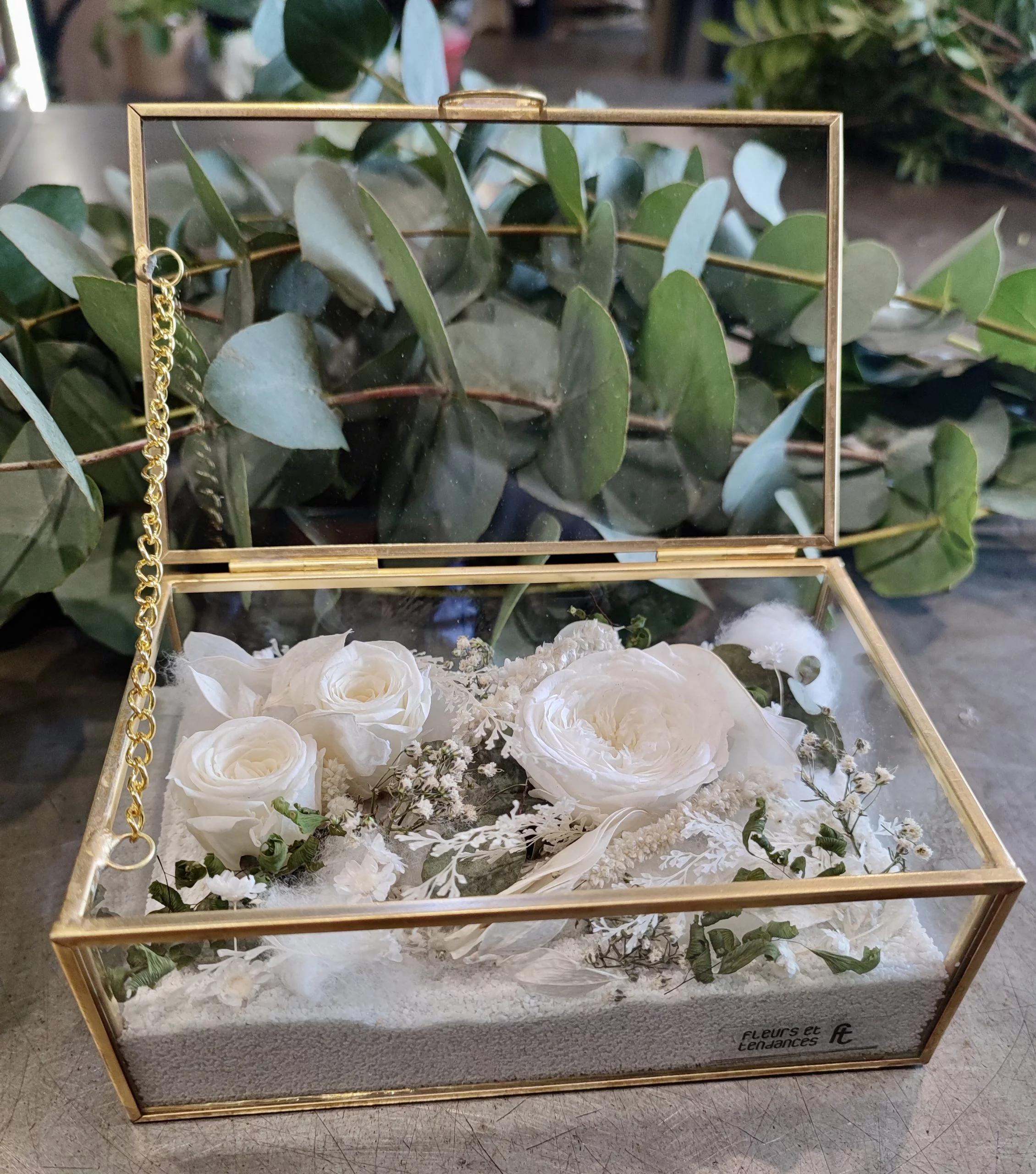 Écrin de Roses éternelles, par Fleurs et Tendances, fleuriste à Vandœuvre-lès-Nancy