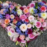cœur deuil, par Le Secret d'une Fleur, fleuriste à Lyon