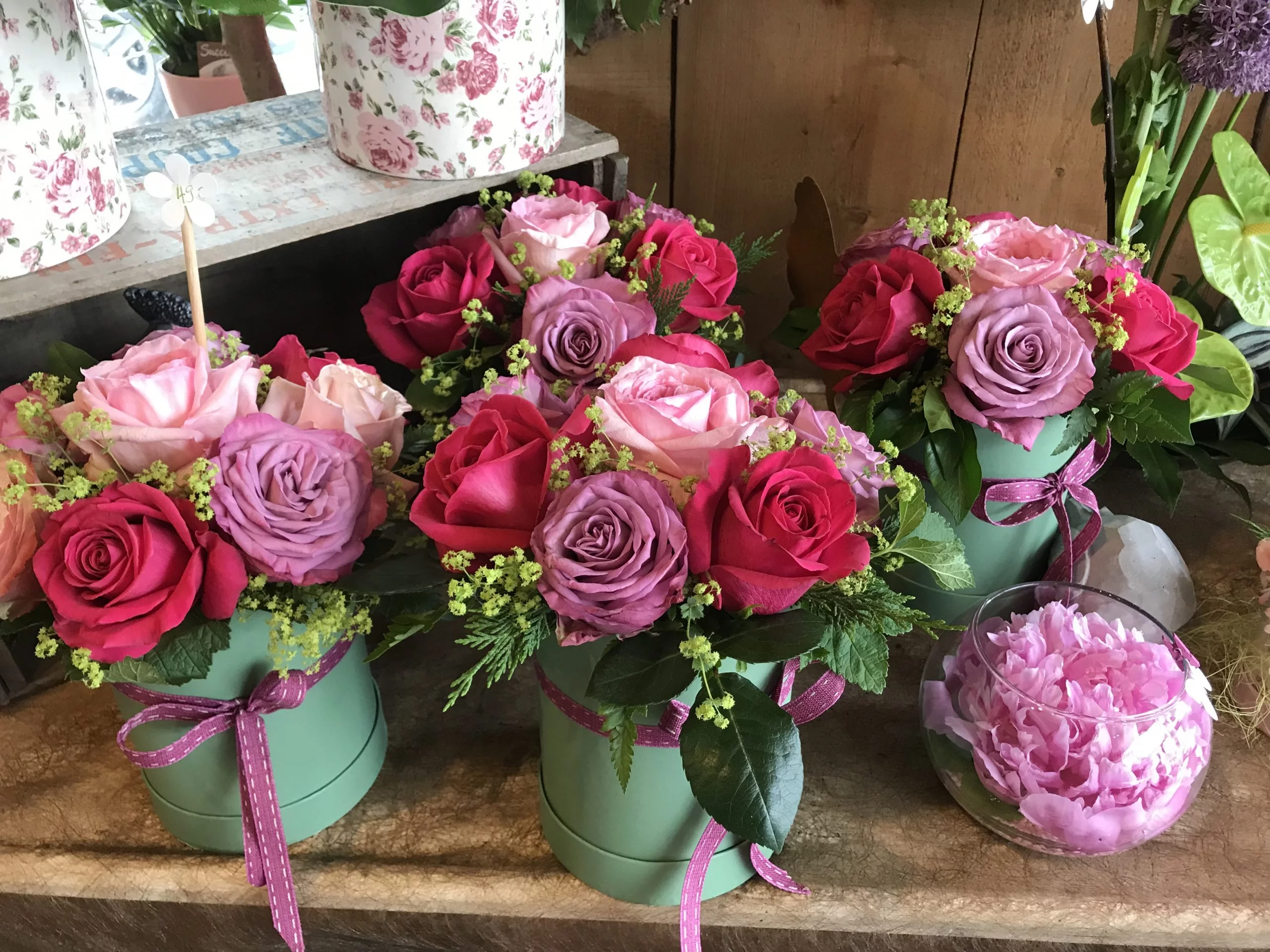 la boite à chapeau, par A fleurs de peau, fleuriste à Les Mureaux