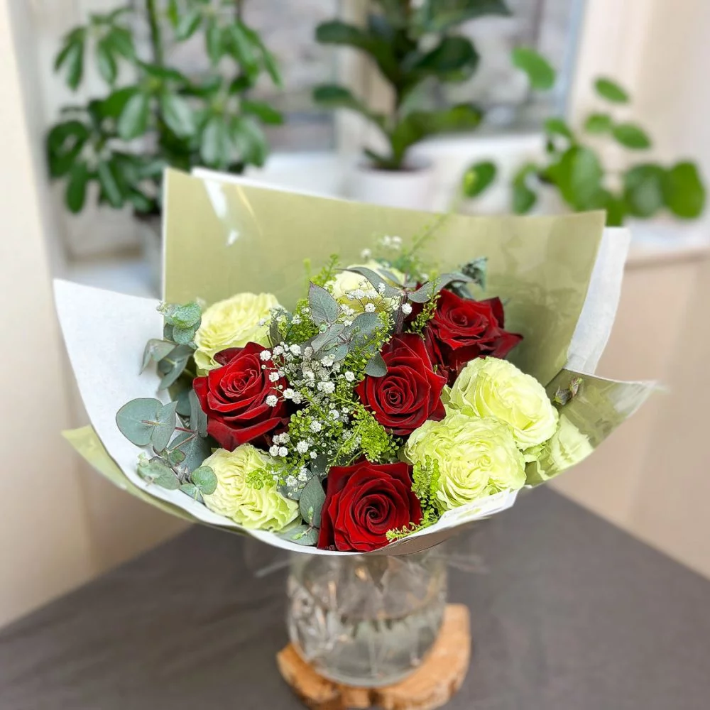 bouquet de roses multicolore, par Florea, fleuriste à Limoges
