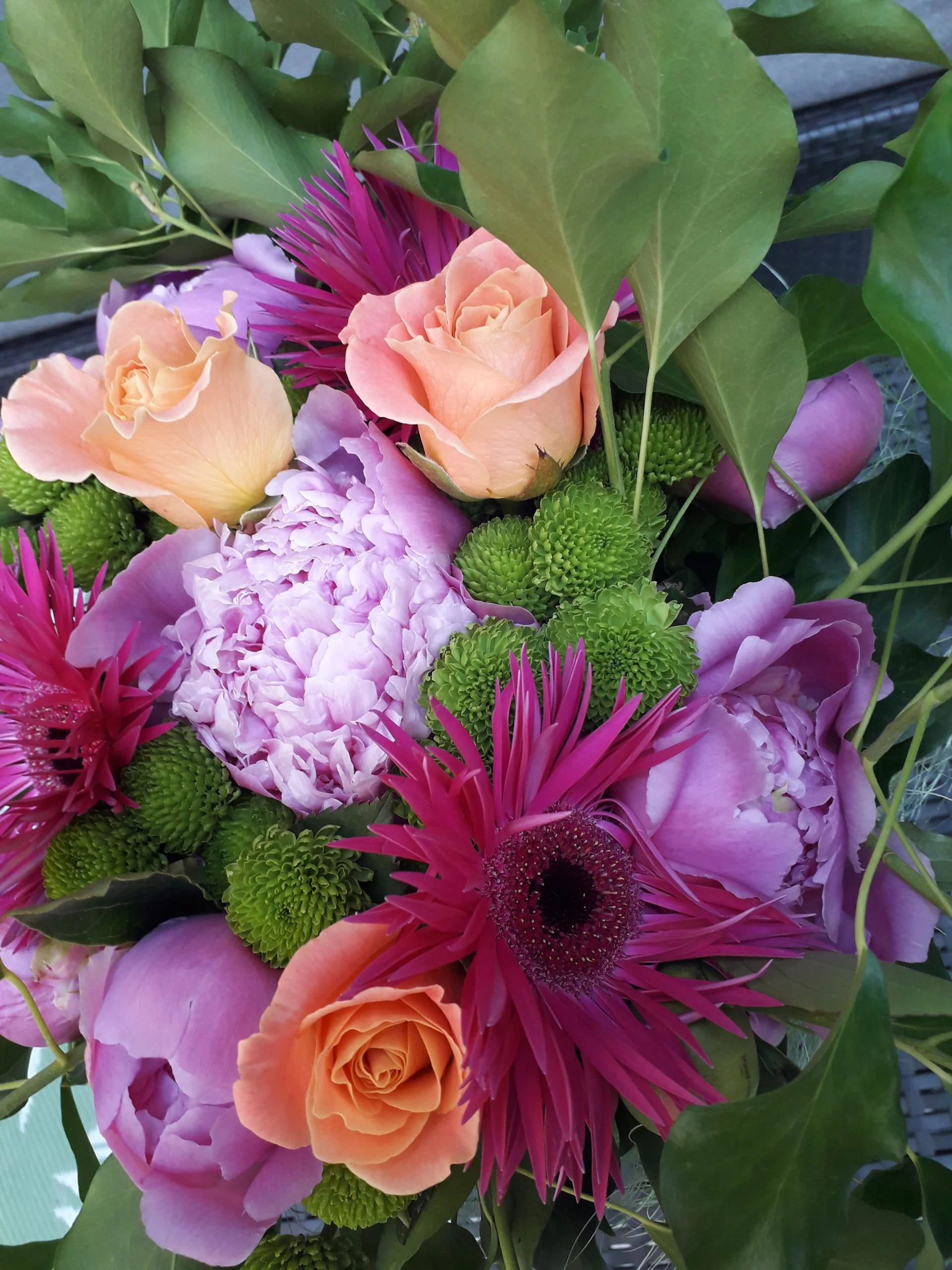 Livraison de fleurs Talence et proximité, par Lili la main verte, artisan fleuriste