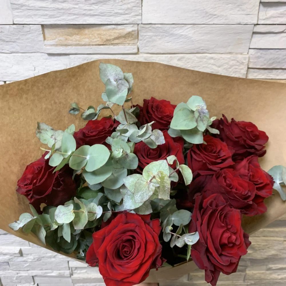 Bouquet de roses rouges, par Les Fleuristes de la Bijude, fleuriste à Biéville-Beuville