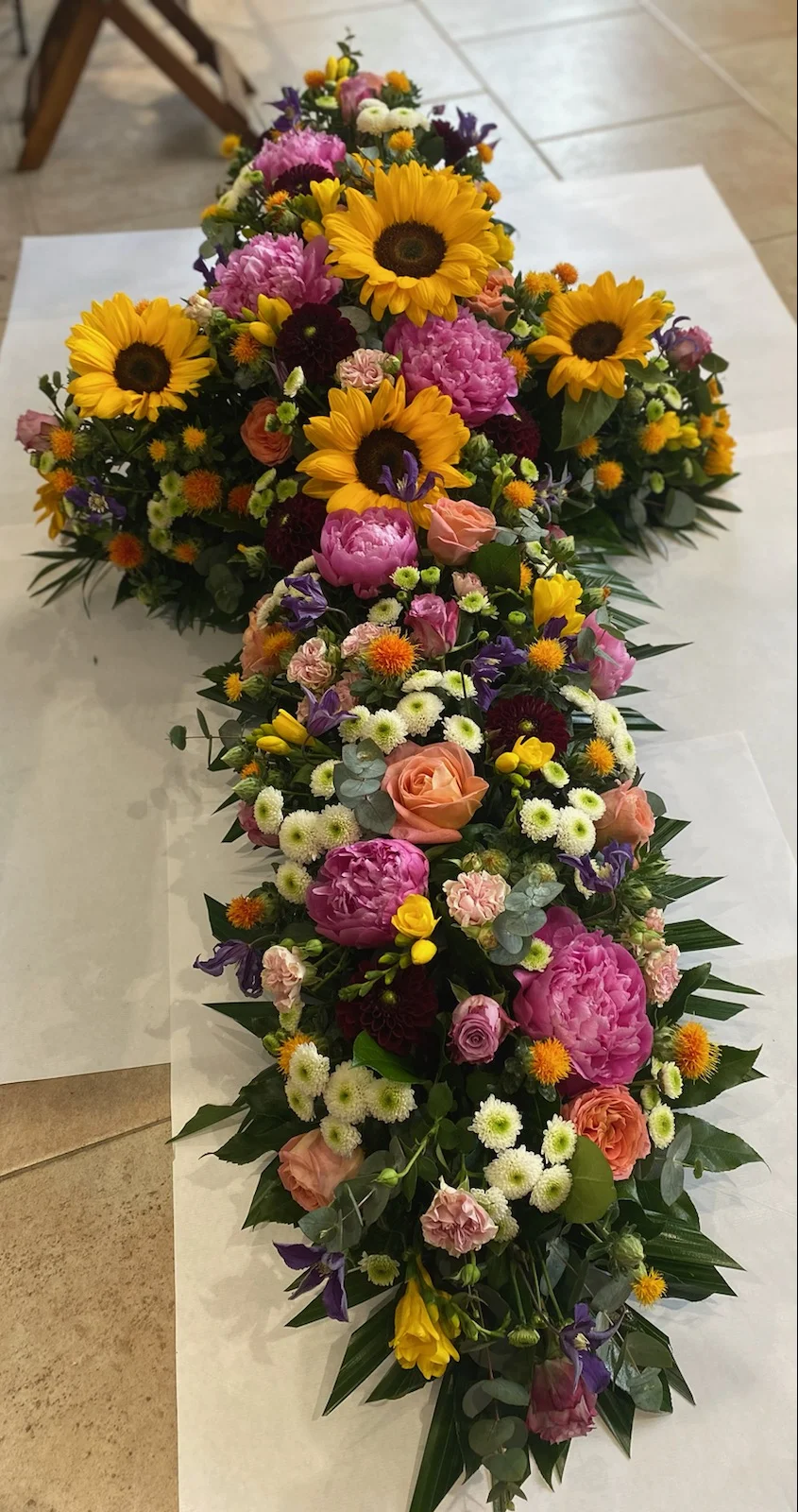 La croix classique, par Pic Fleurs, fleuriste à Lille