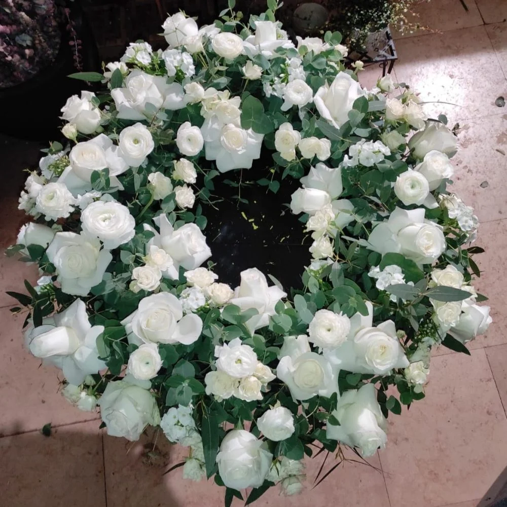Gerbe de Deuil, par Les Fleurs de Lutece, fleuriste à Paris