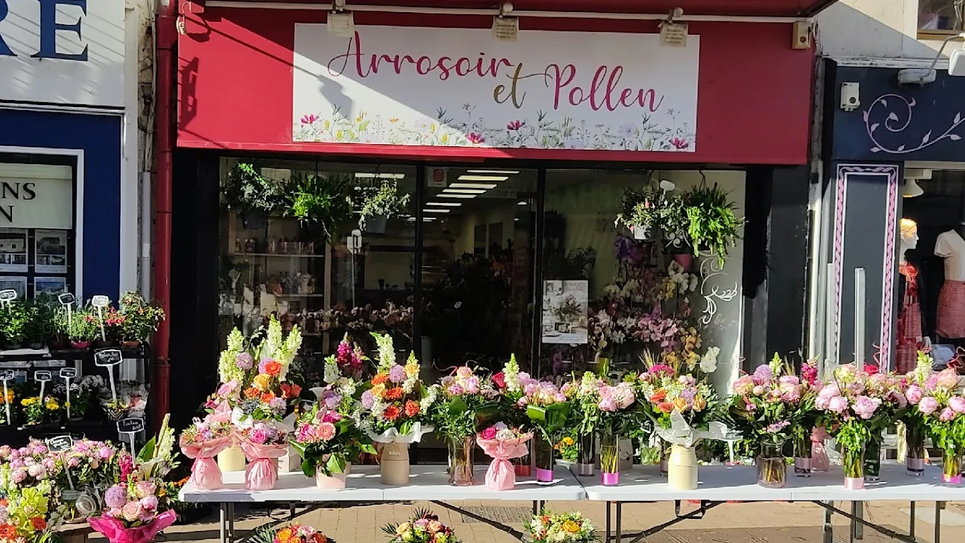 Livraison de fleurs Cosne-Cours-sur-Loire et proximité, par Arrosoir Et Pollen, artisan fleuriste