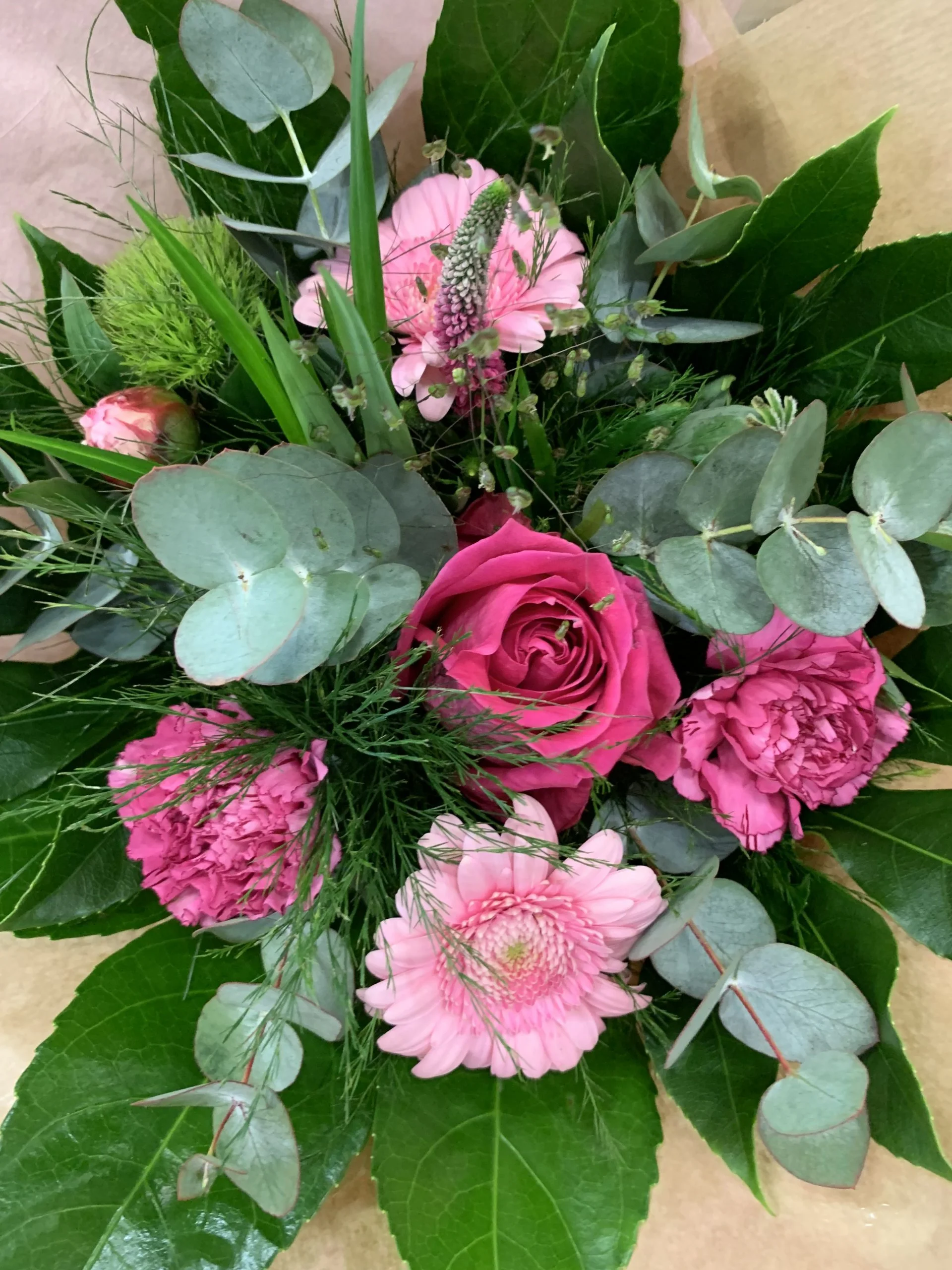 bouquet bulle, par L'Atelier Des Fleurs Colmar, fleuriste à Colmar