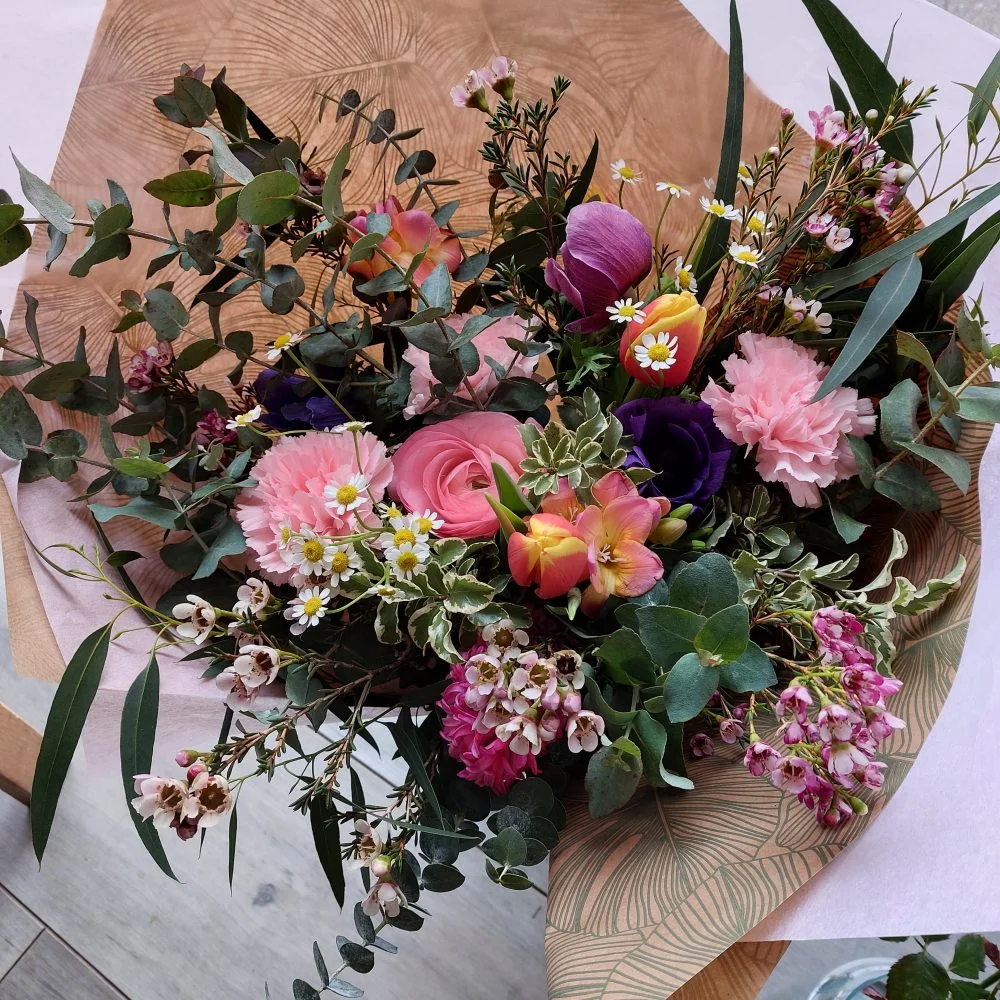 Bouquet coloré, par Gaïa, fleuriste à Ondres
