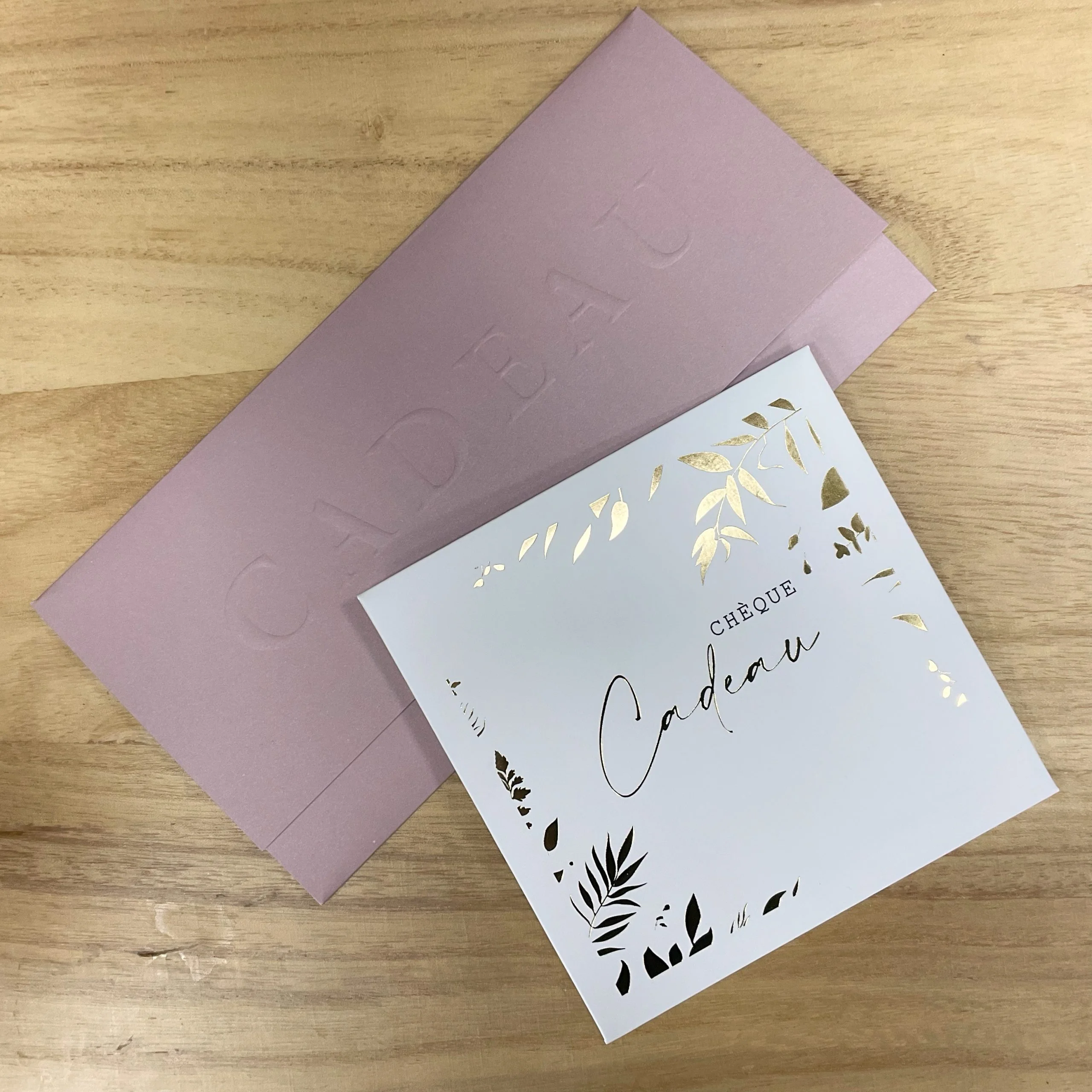 Cadeau, par Multiflor, fleuriste à Brive-la-Gaillarde