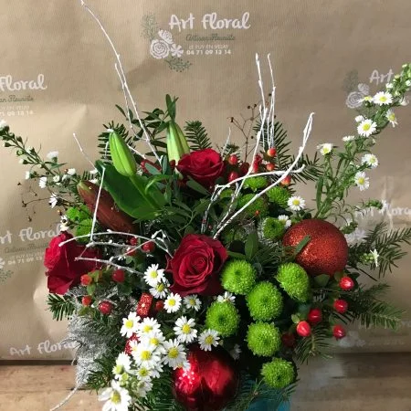 Bouquet Noel Rouge, par Art Floral Le Puy en Velay, fleuriste à Le Puy-en-Velay