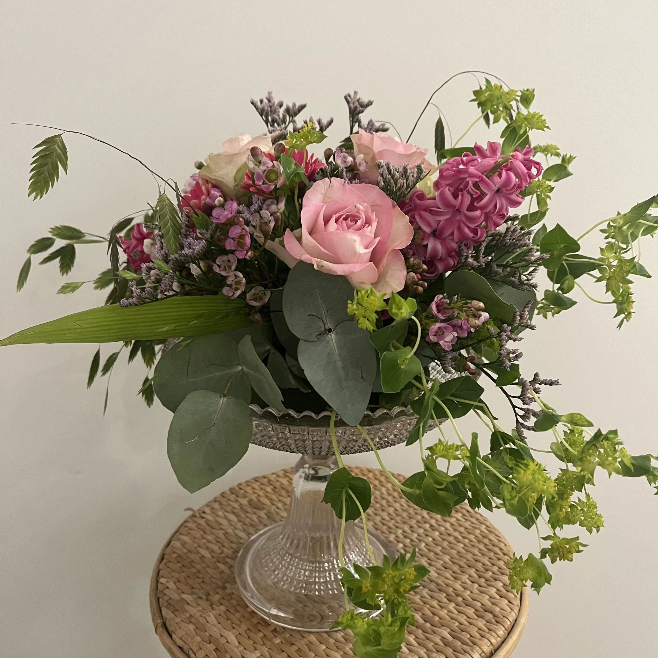 Centre de table mariage vintage, par Hanakawa, fleuriste à Meudon