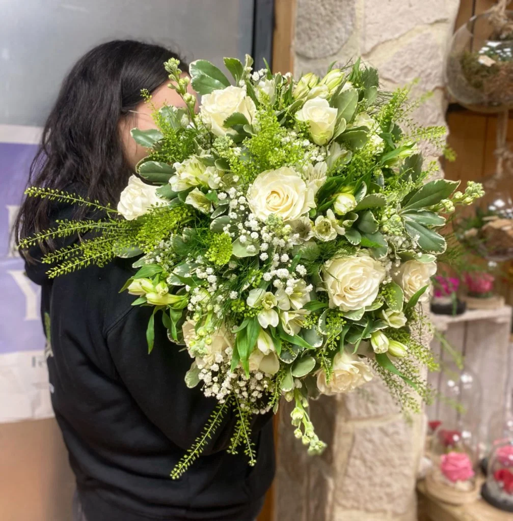 bouquet blanc pure, par Les fleurs du passage, fleuriste à Rouen