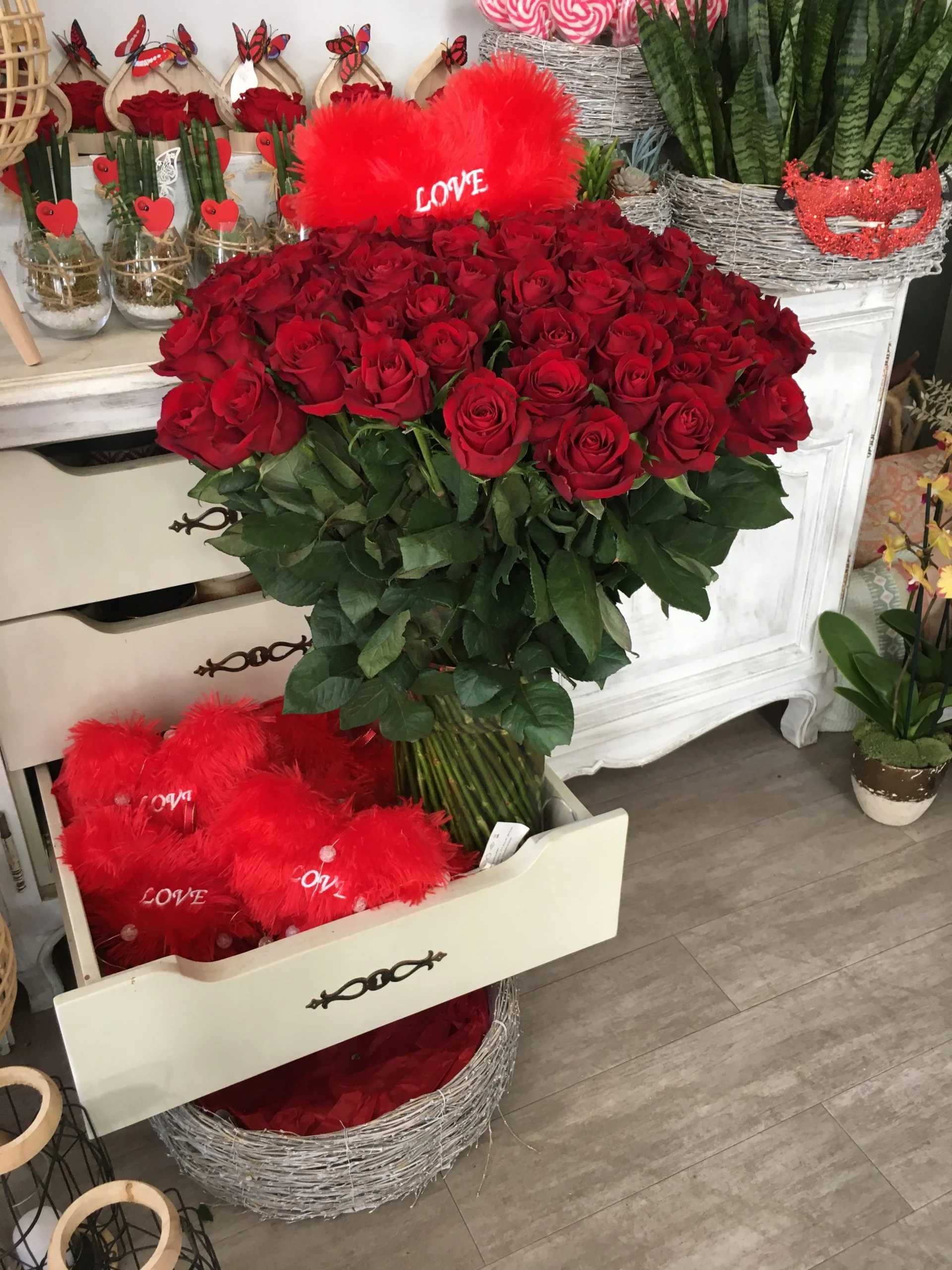 Bouquet Long D&rsquo;Amour, par Magnolia Fleuriste, fleuriste à Antibes