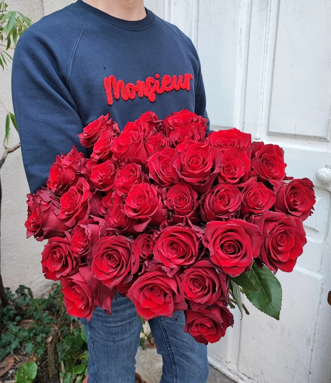 rose rouge à la tige (1 rose), par L'ART Ô ZOIR, fleuriste à Tours