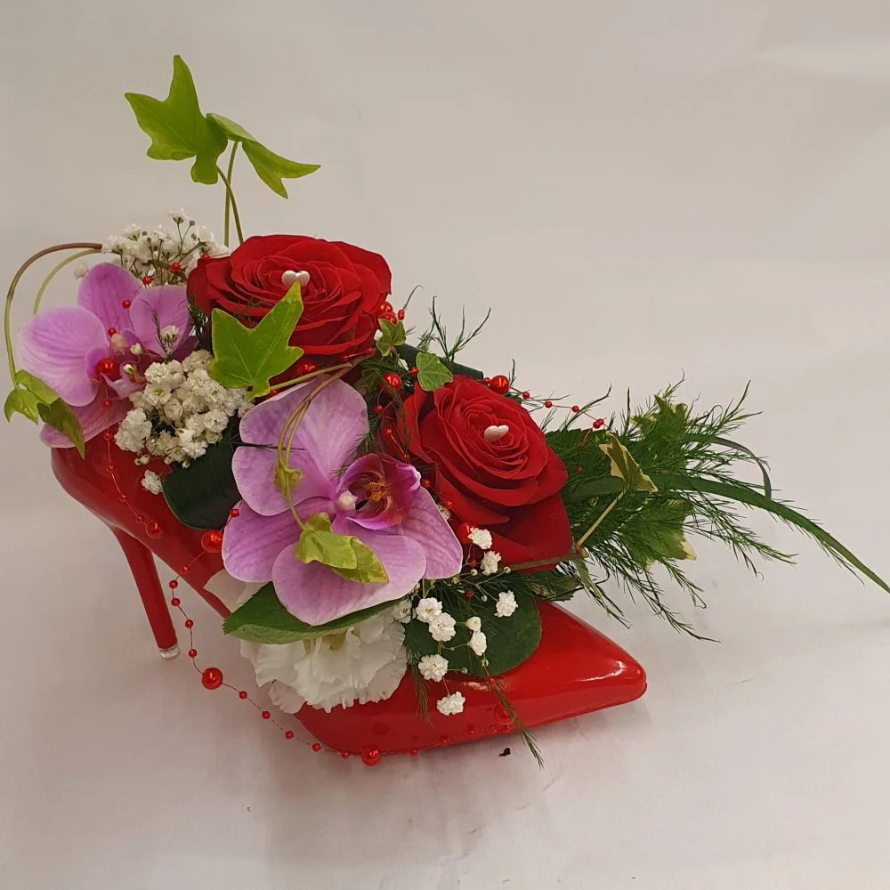 composition spécial saint valentin, par Perles De Rosée, fleuriste à Champigny-sur-Marne