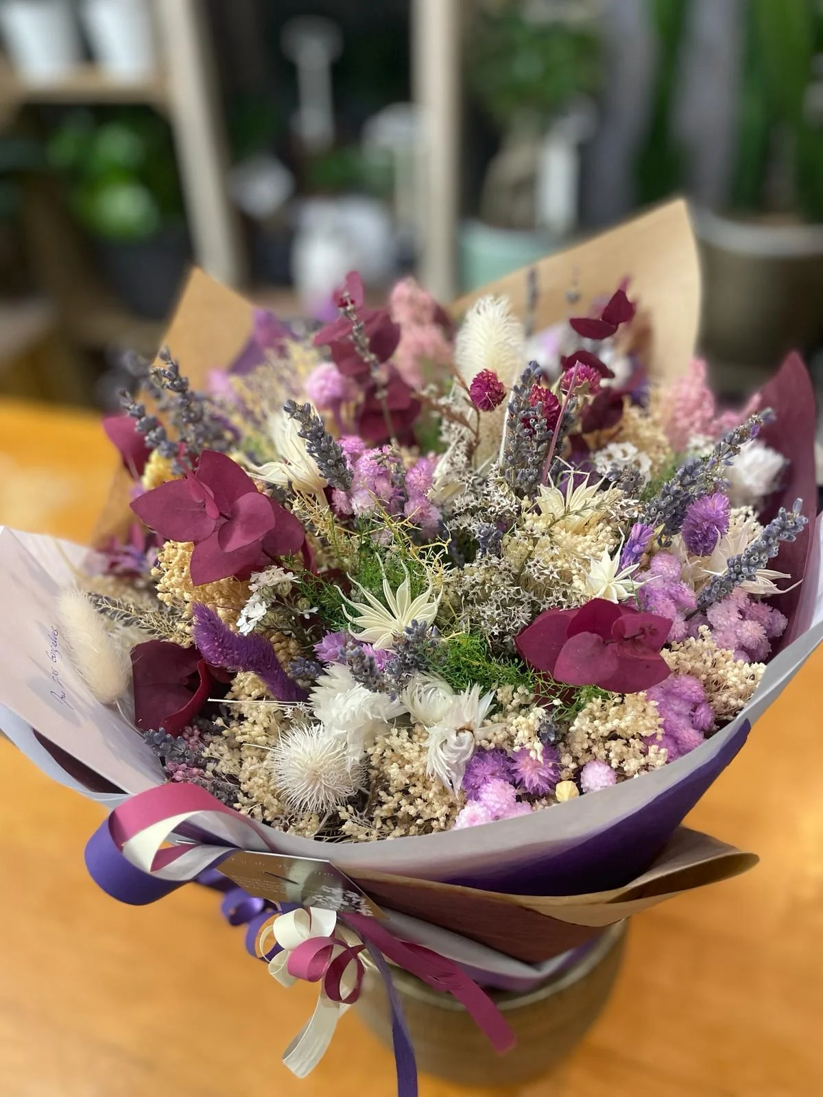 Bouquet de fleurs séchées, par Les Lys de Boulogne, fleuriste à Boulogne-Billancourt