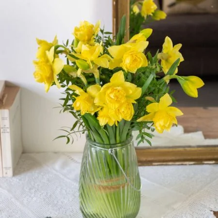 Bouquet de narcisses, par Chataigner Fleurs, fleuriste à Angers