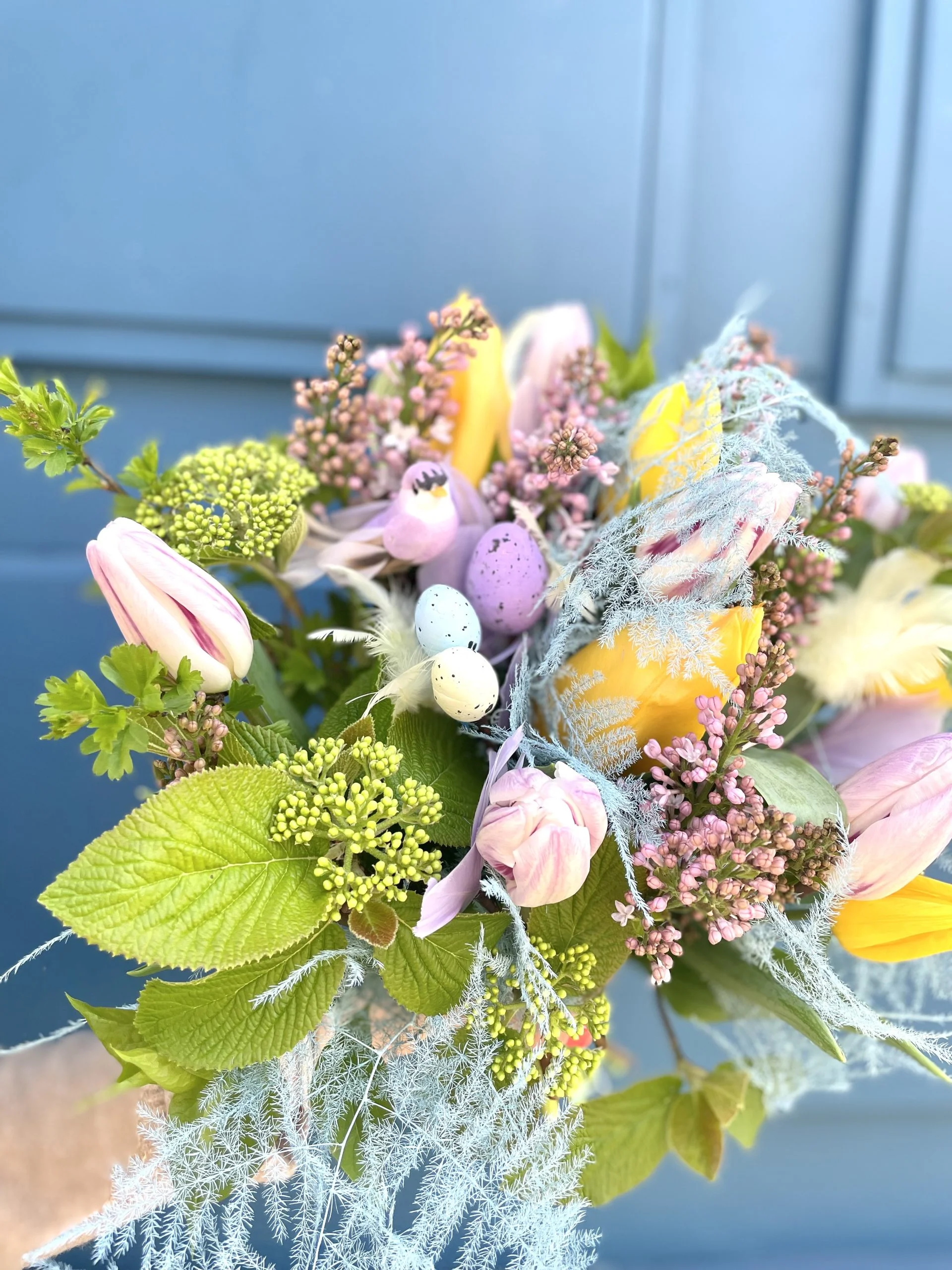 Bouquet de Pâques, par Atelier fleuri, fleuriste à Besançon