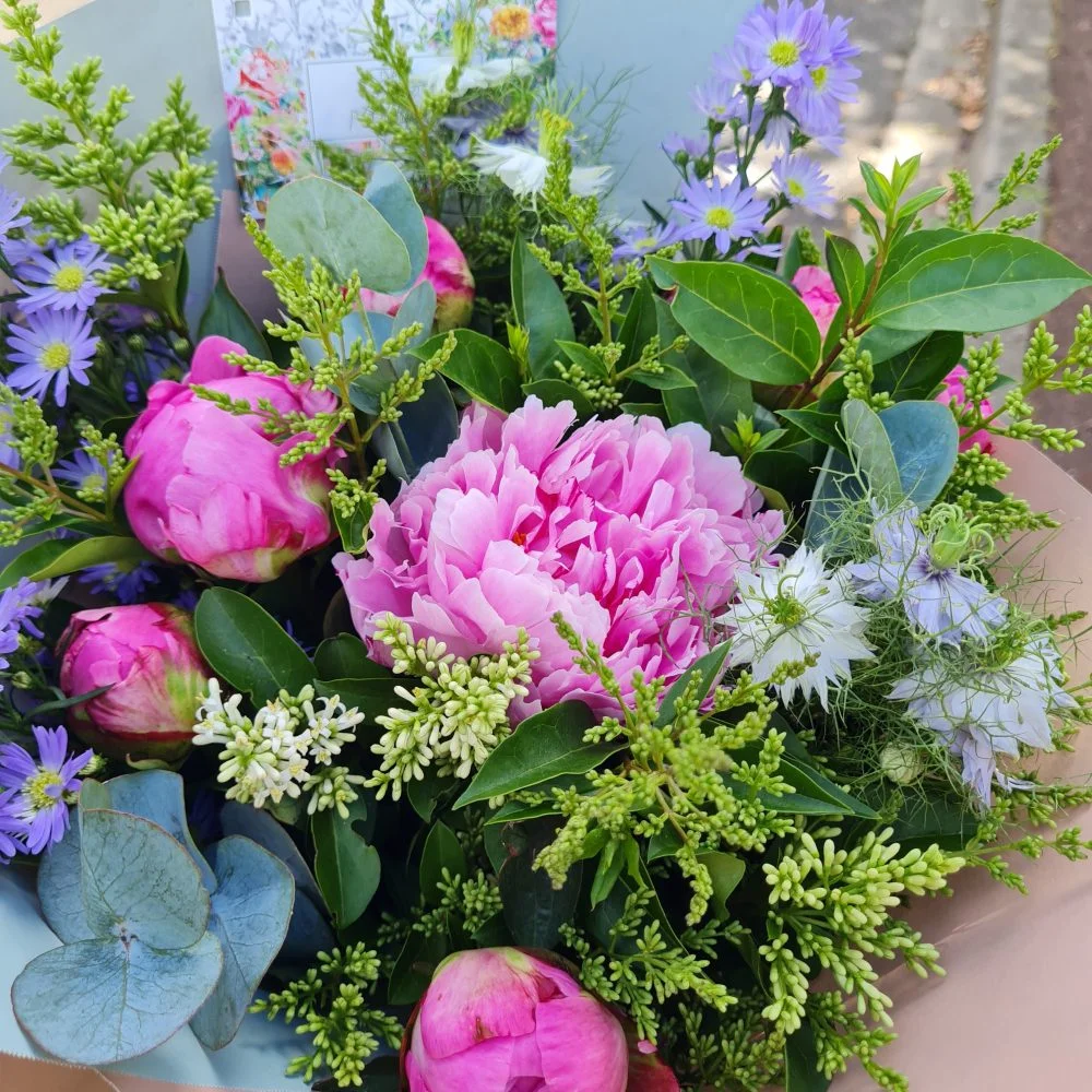 Bouquet de Pivoines, par Mon panier à fleurs, fleuriste à Saint-Germain-en-Laye