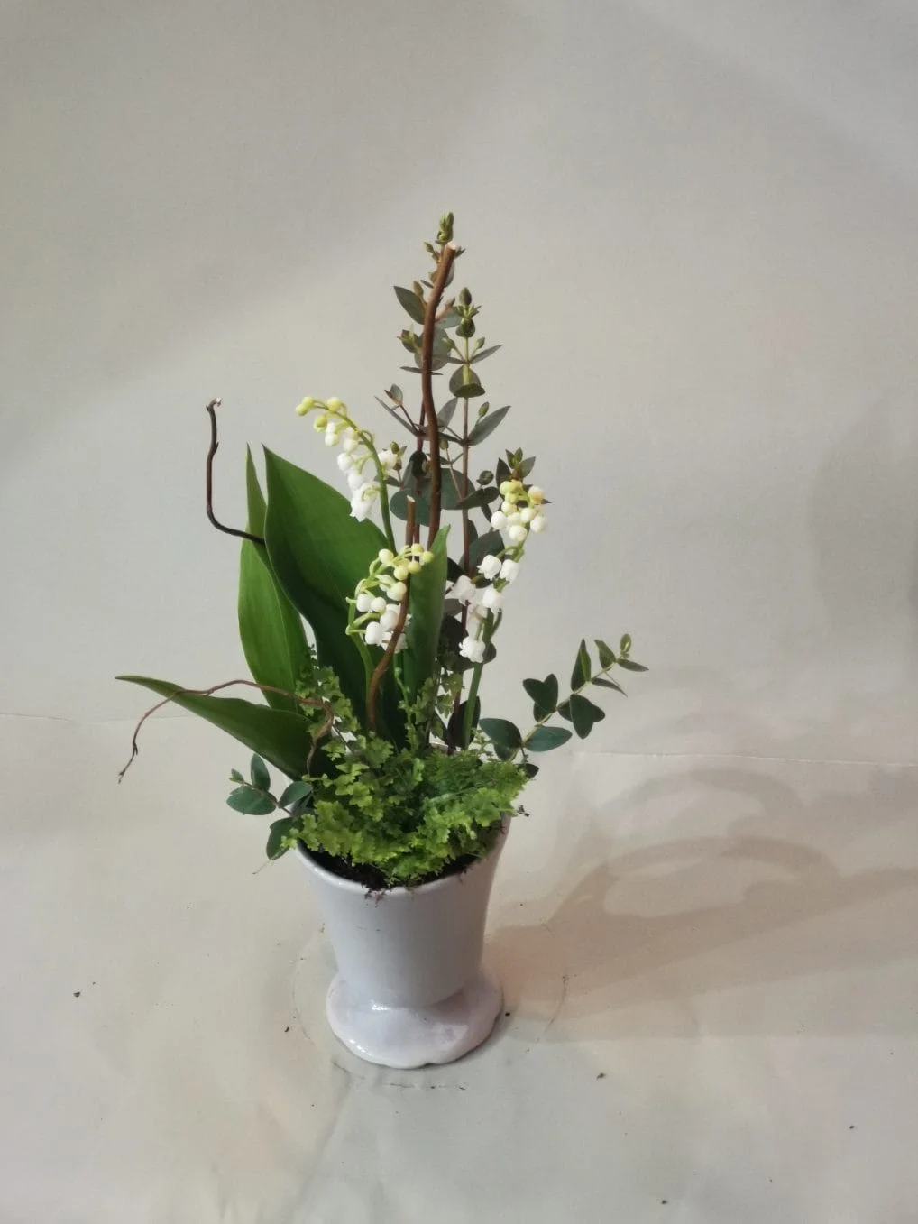 le muguet tasse, par Art Floral Le Puy en Velay, fleuriste à Le Puy-en-Velay